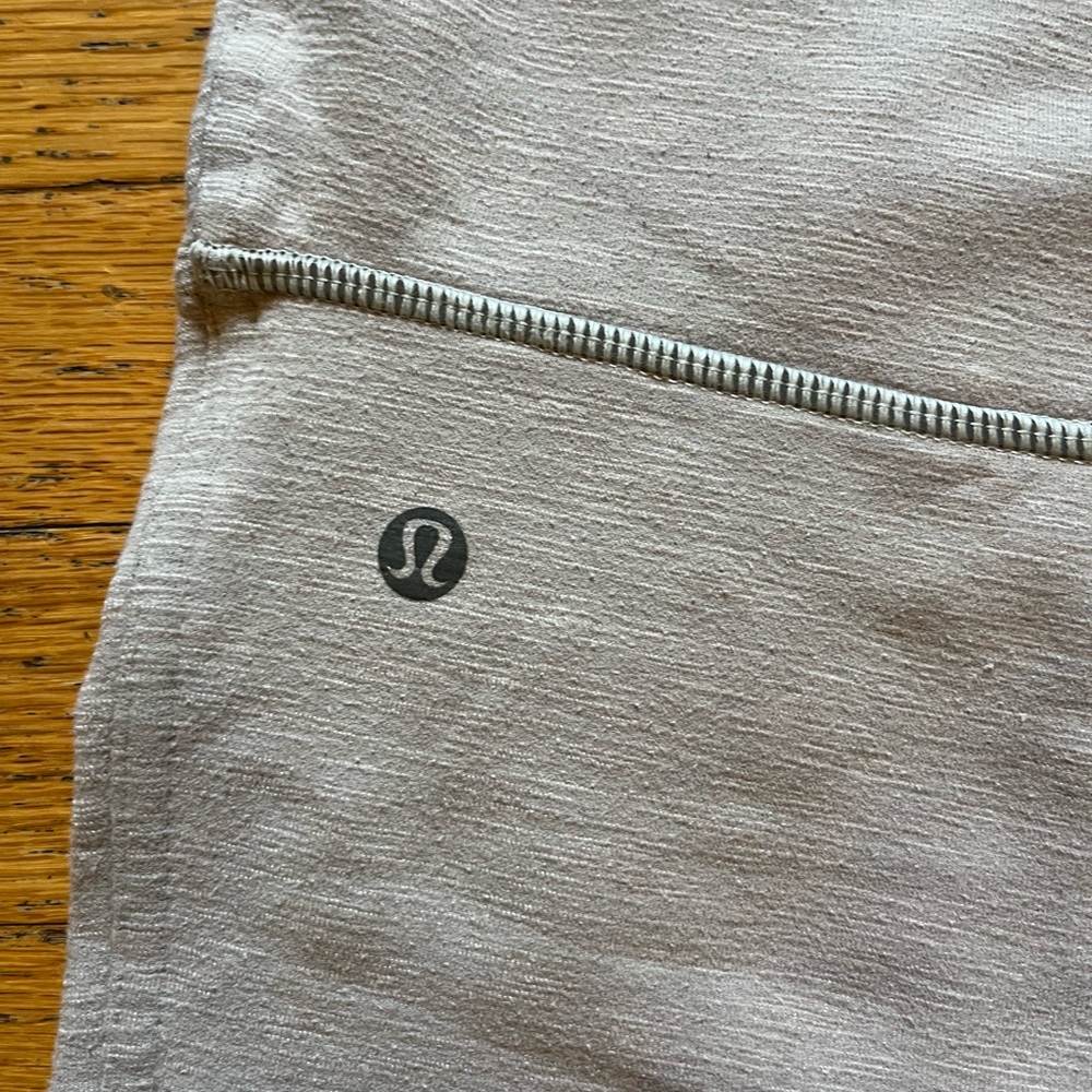 Men’s Lululemon Joggers Sweatpants Large Gray Excellent Used Condition